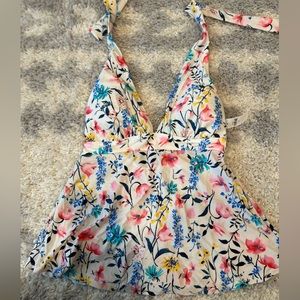 Old Navy bikini top size medium NWT